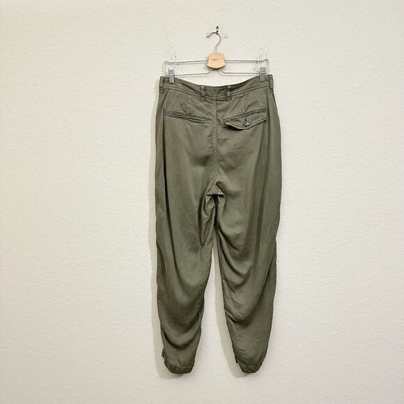 EVERLANE The Chino Buttersoft Pants Kalamata HR Tapered Relaxed - Picture 2 of 14